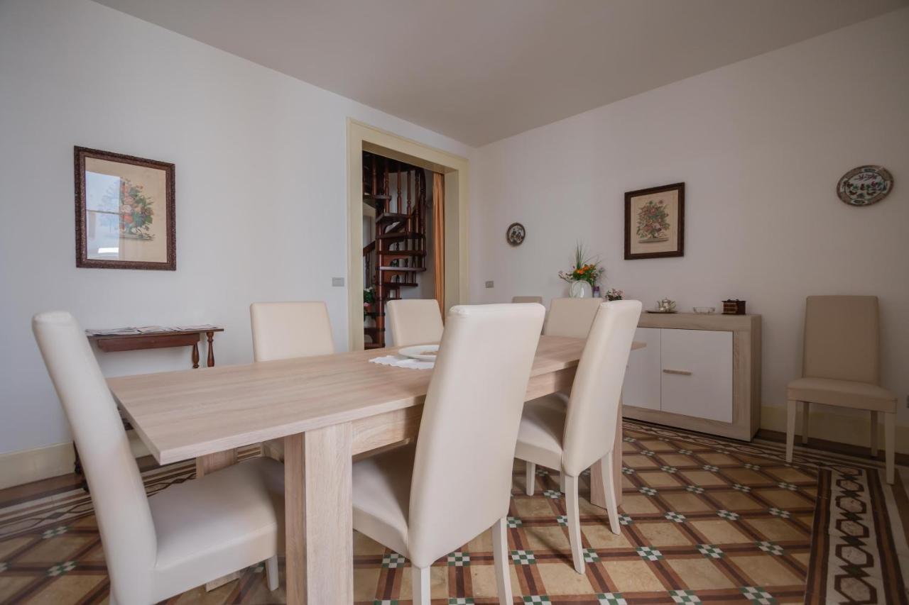 ブリンディジ Dimora Apulia Bed & Breakfast エクステリア 写真
